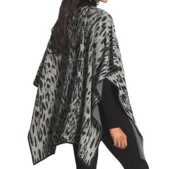 TORI TOGGLE RUANA - Picture 2 of 3